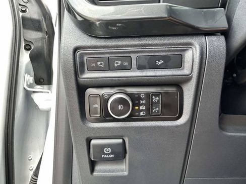 Used 2023 Ford F150 XLT w/ Equipment Group 302A High RWD image 18