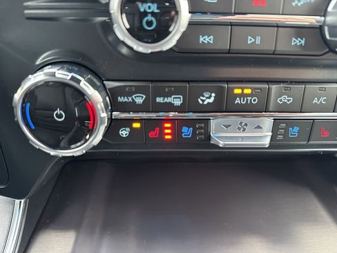 New 2025 Ford F150 Platinum w/ FX4 Off-Road Package image 34