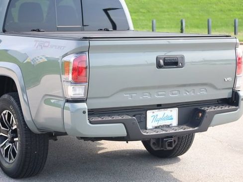Used 2023 Toyota Tacoma TRD Sport w/ Technology Package RWD image 6