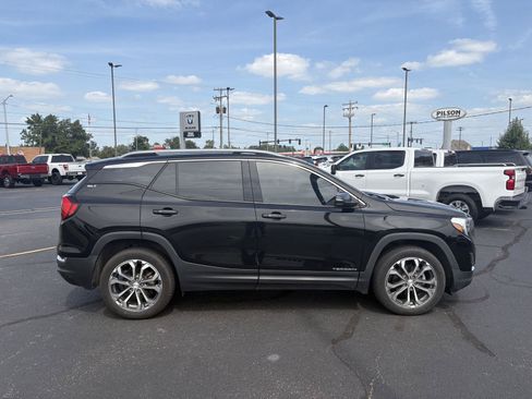 Used 2020 GMC Terrain SLT AWD/4WD image 8