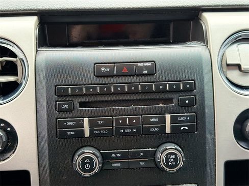 Used 2011 Ford F150 XLT w/ XLT Chrome Pkg image 13