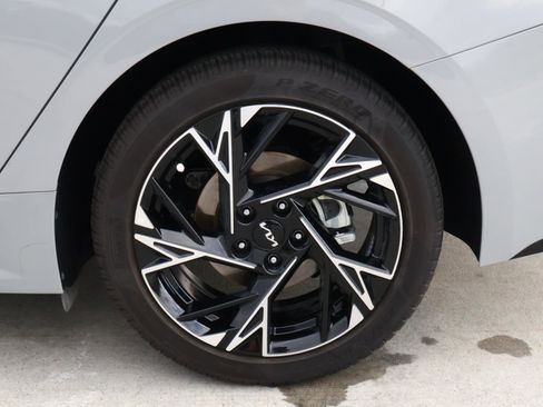 Used 2025 Kia K5 GT-Line w/ GT-Line Premium Package image 8