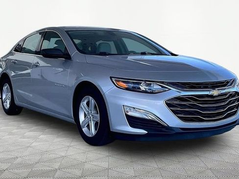 Used 2019 Chevrolet Malibu LS FWD image 1