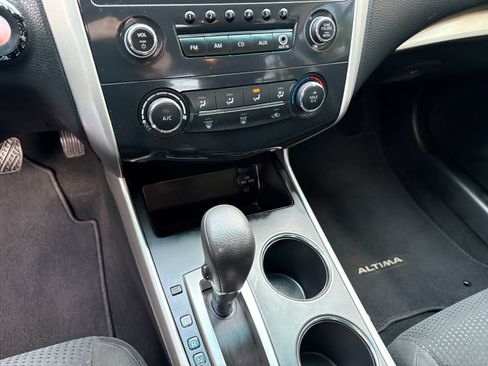 Used 2015 Nissan Altima 2.5 S w/ Power Driver Seat Package FWD image 27