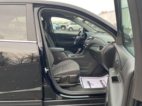 Used 2022 Chevrolet Equinox LT image 11