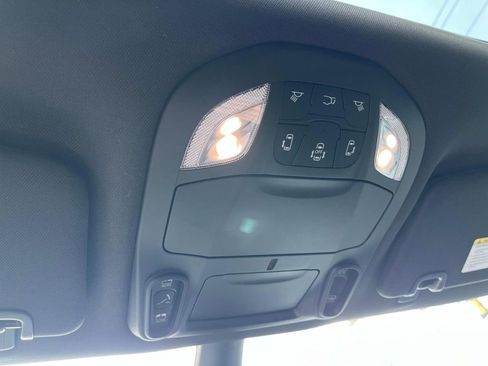 New 2026 Chrysler Pacifica Select image 26