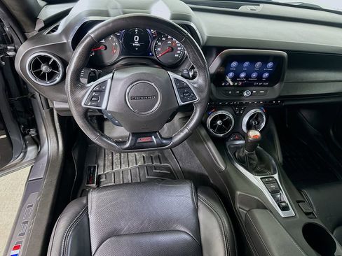 Used 2021 Chevrolet Camaro SS image 16