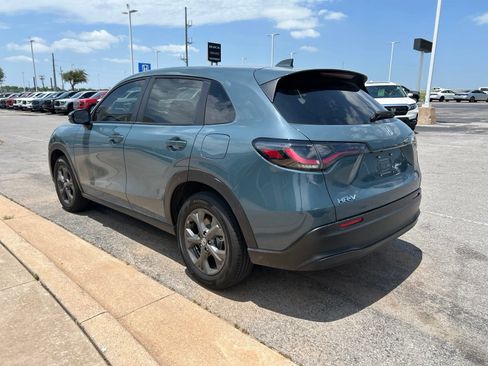 Used 2027 Honda HR-V LX image 7