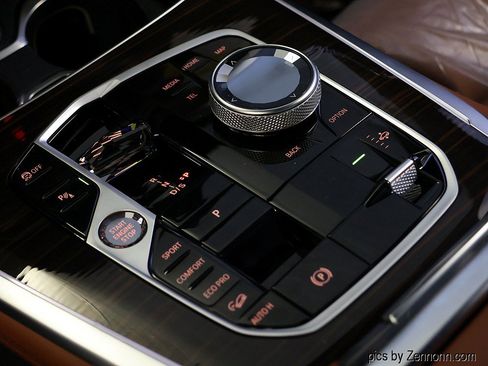 New 2027 BMW X7 xDrive40i w/ Executive Package AWD/4WD image 27