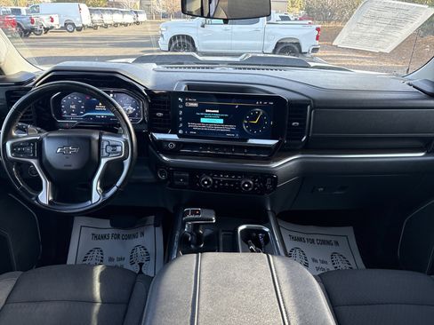 Used 2023 Chevrolet Silverado 1500 LT Trail Boss w/ Protection Package image 18