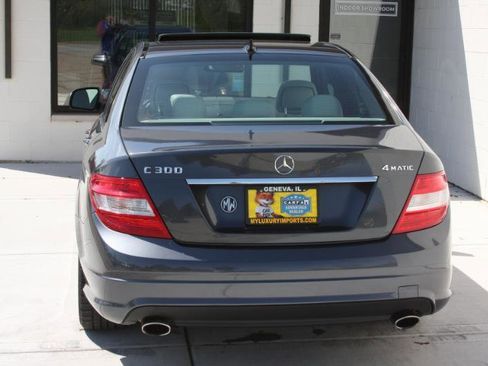 Used 2009 Mercedes-Benz C 300 4MATIC Sedan image 9