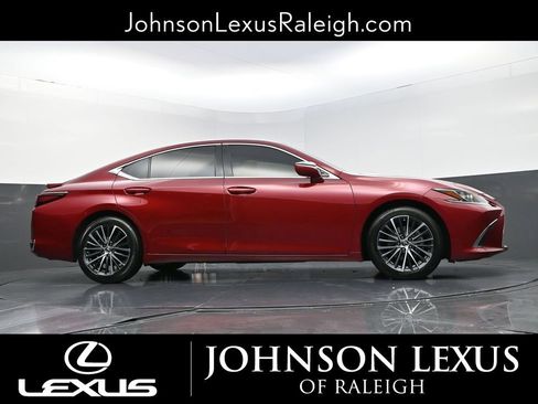 Used 2023 Lexus ES 300h w/ Premium Package image 20