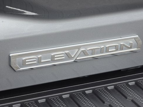 Used 2024 GMC Sierra 1500 Elevation image 14