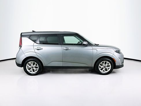 Used 2025 Kia Soul LX w/ LX Technology Package image 10