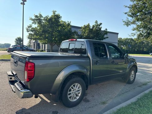Used 2019 Nissan Frontier SV RWD image 5