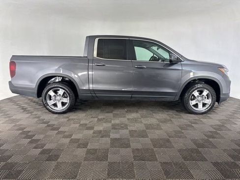 Certified 2025 Honda Ridgeline RTL image 7
