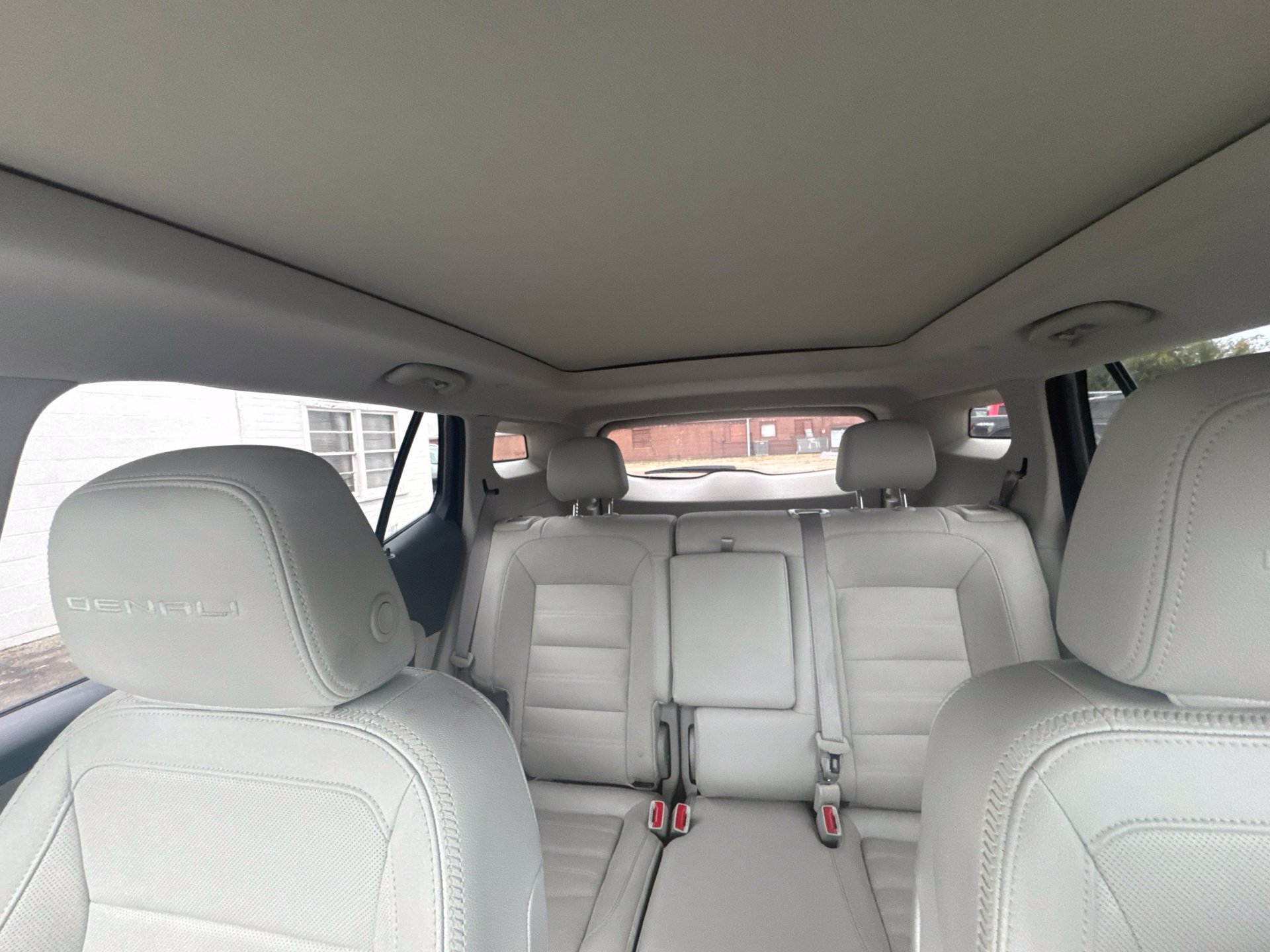 Used 2024 GMC Terrain Denali w/ Denali Premium Package AWD/4WD image 29