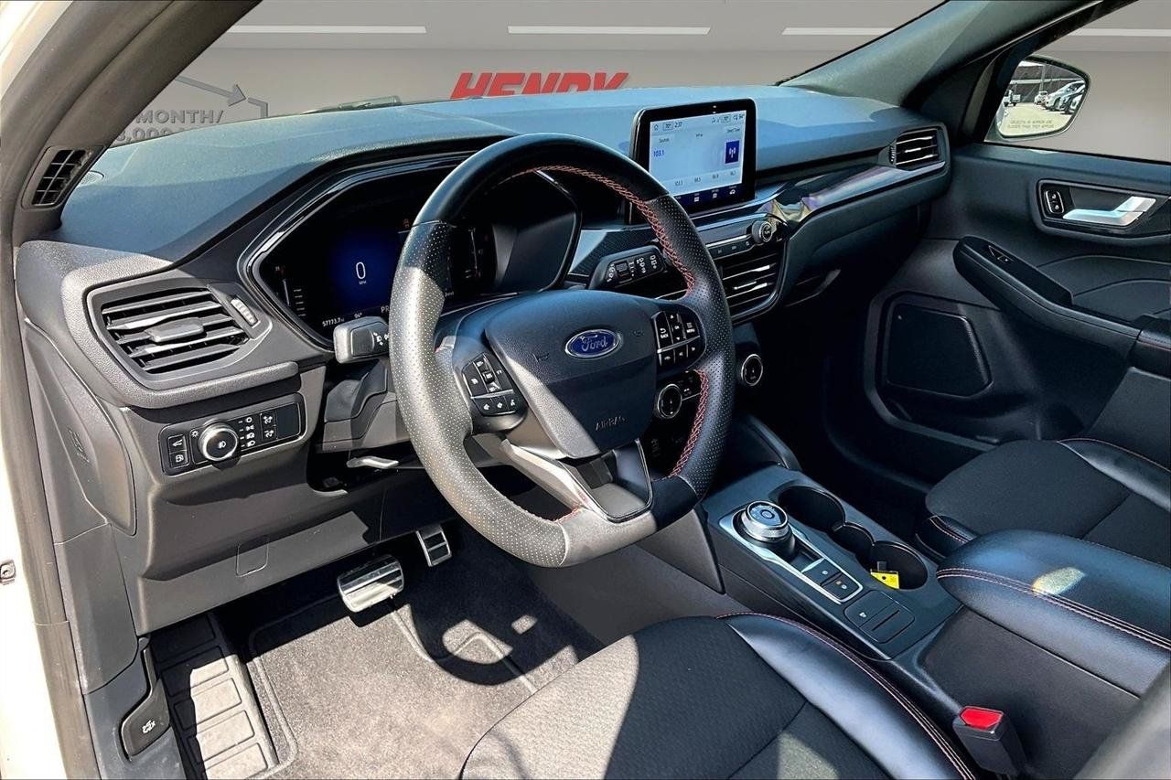 Used 2024 Ford Escape ST-Line Select AWD/4WD image 18