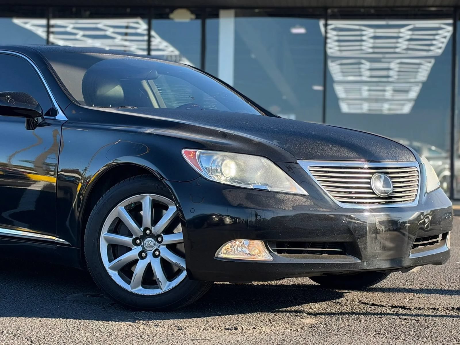 Used 2009 Lexus LS 460 AWD image 2
