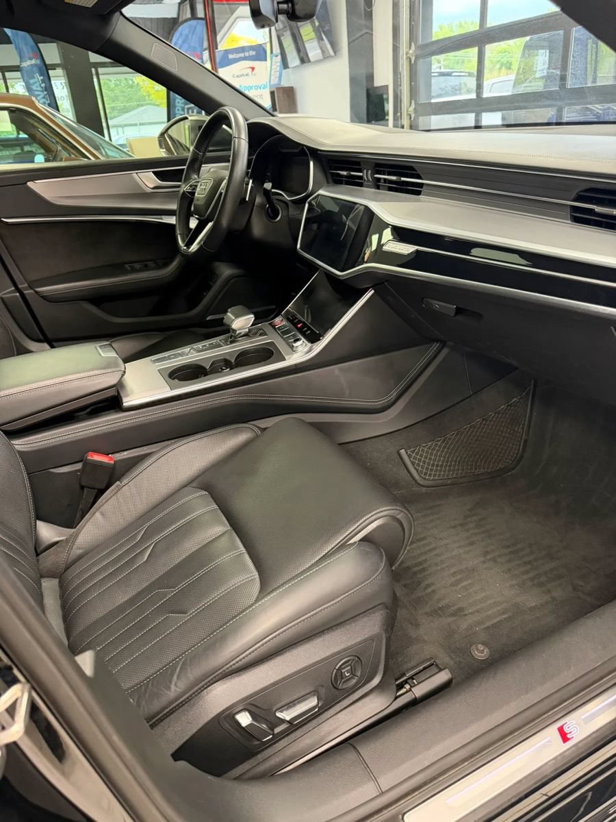 Used 2020 Audi S6 Prestige w/ Prestige Package AWD/4WD image 28