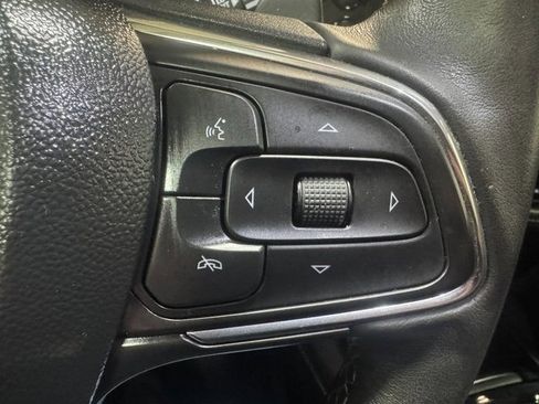 Used 2023 Buick Envision Avenir image 36