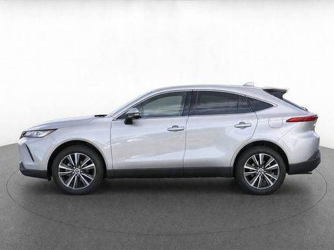 Used 2022 Toyota Venza LE AWD/4WD image 6