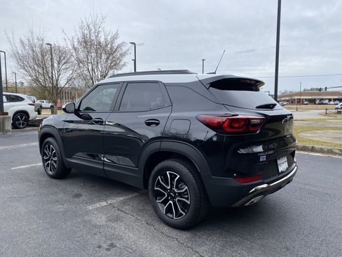 Used 2025 Chevrolet TrailBlazer ACTIV w/ Convenience Package image 7