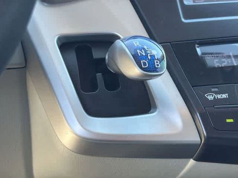Used 2014 Toyota Prius V Three image 28