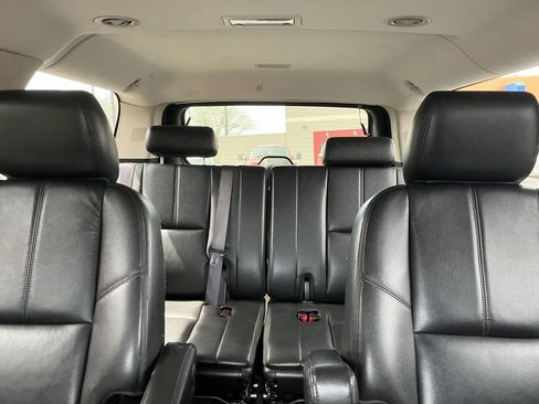 Used 2013 GMC Yukon XL SLT AWD/4WD image 16