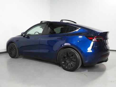 Used 2024 Tesla Model Y Long Range image 9
