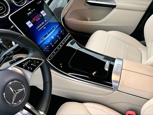 Certified 2023 Mercedes-Benz GLC 300 image 14