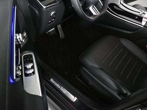 Used 2024 Mercedes-Benz GLC 300 image 7