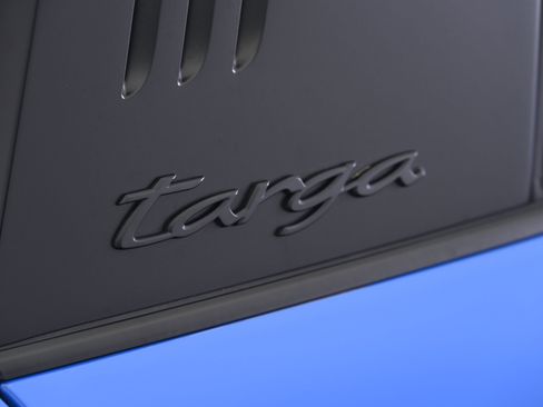 Certified 2022 Porsche 911 Targa 4S AWD/4WD image 14