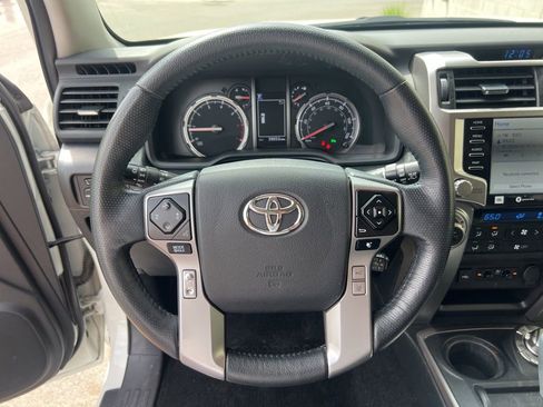 Used 2023 Toyota 4Runner Limited AWD/4WD image 12