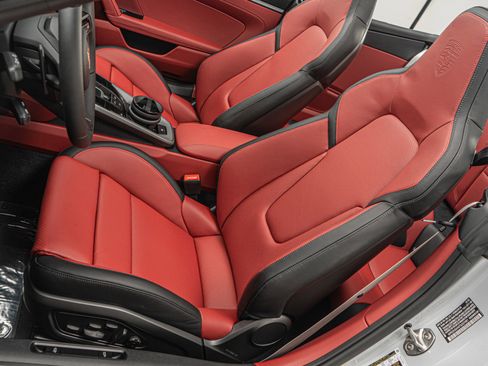 Used 2026 Porsche 911 Carrera S image 25