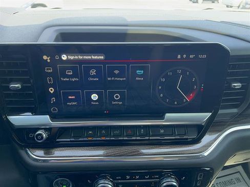 Used 2023 GMC Sierra 1500 Elevation AWD/4WD image 18
