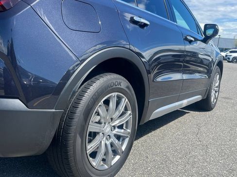 Used 2023 Cadillac XT4 Premium Luxury FWD image 6