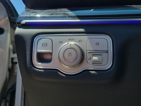 Used 2024 Mercedes-Benz GLE 450 4MATIC image 23