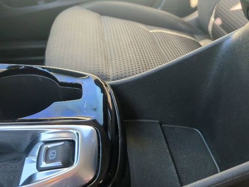 Certified 2025 Chevrolet Trax LT w/ Driver Confidence Package image 20