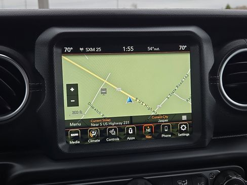 Used 2020 Jeep Gladiator Overland image 19