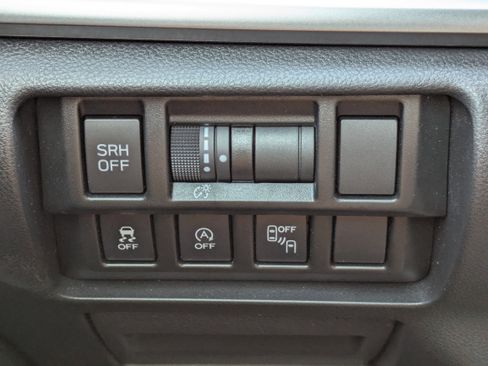 Used 2021 Subaru Crosstrek 2.5i Limited w/ Moonroof Package 2 image 24