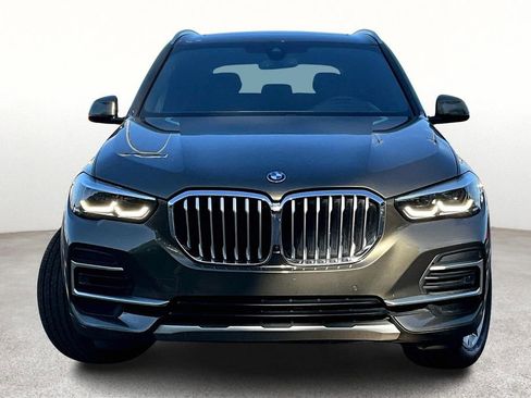 Used 2023 BMW X5 xDrive45e image 5