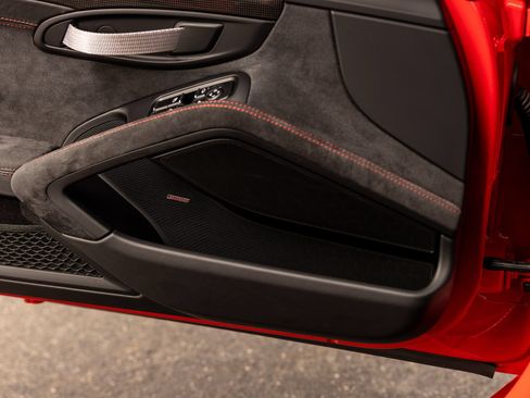 Certified 2019 Porsche 911 GT3 RS RWD image 43