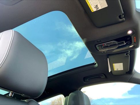 Used 2024 Audi Q5 2.0T Premium w/ Summer of Audi Package image 13