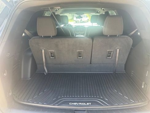 Used 2023 Chevrolet Traverse LT AWD/4WD image 18