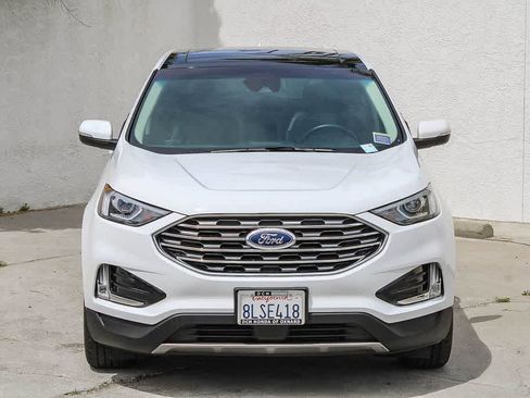 Used 2019 Ford Edge SEL w/ Equipment Group 201A FWD image 2