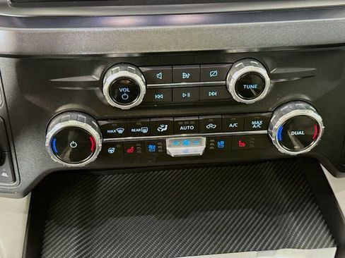 Used 2024 Ford F250 Limited w/ FX4 Off-Road Package image 19