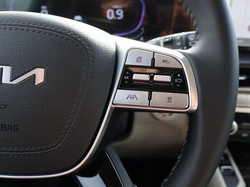 New 2025 Kia Telluride S image 34