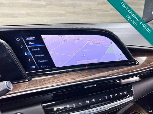 Used 2023 Cadillac Escalade Sport Platinum w/ LPO, ONYX Package AWD/4WD image 19