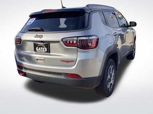 Used 2022 Jeep Compass Trailhawk w/ Trailhawk Convenience Group AWD/4WD image 10